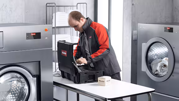 Techniker von MIELE setzen auf SERVICE 1